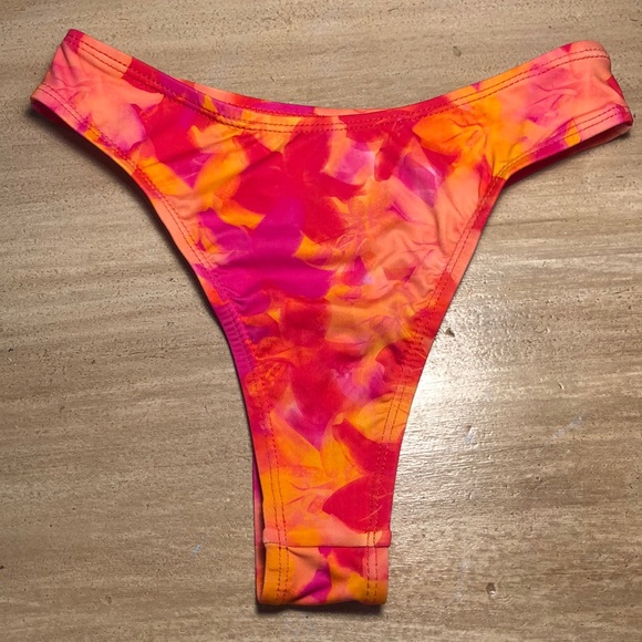 437 Other - 437 Swimwear Aria bottoms in Flora